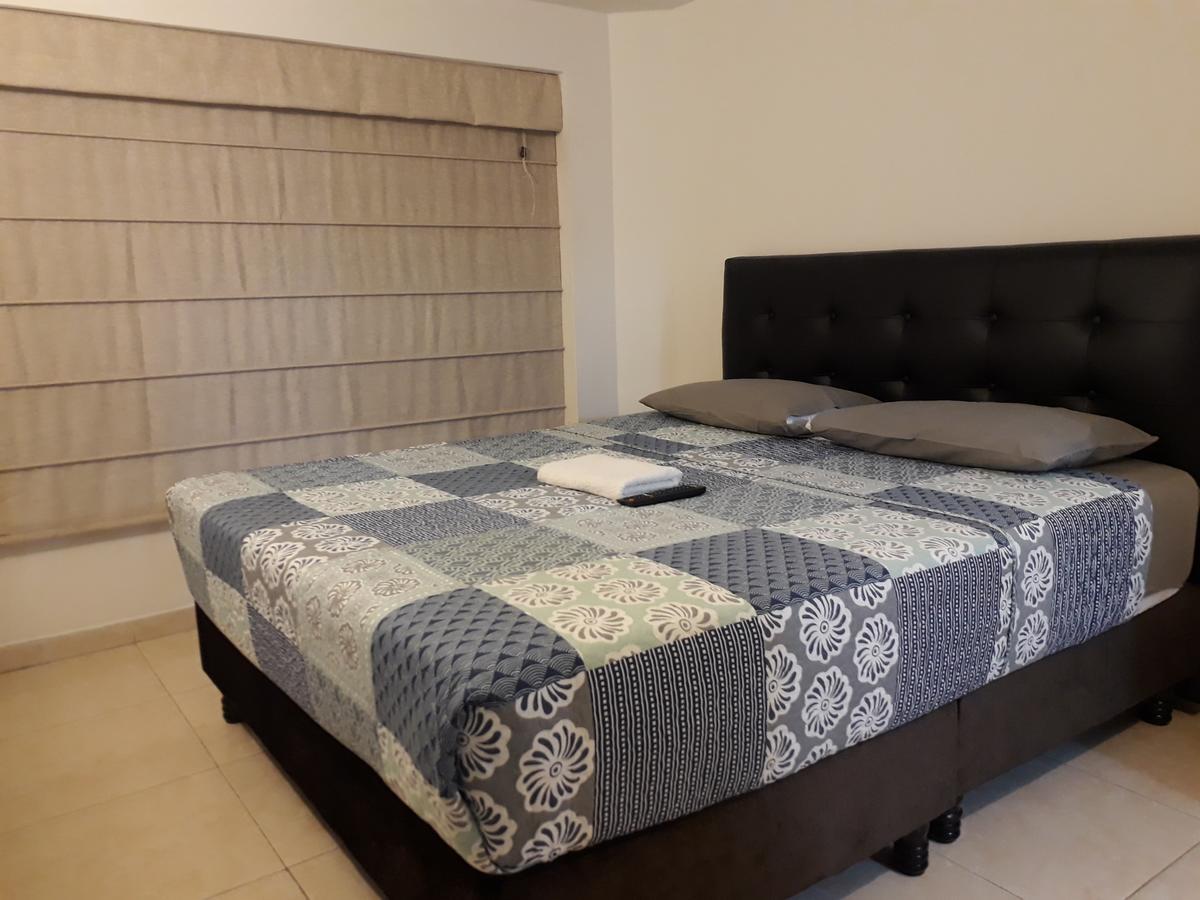 Aparta Hotel Victoria In Богота Экстерьер фото